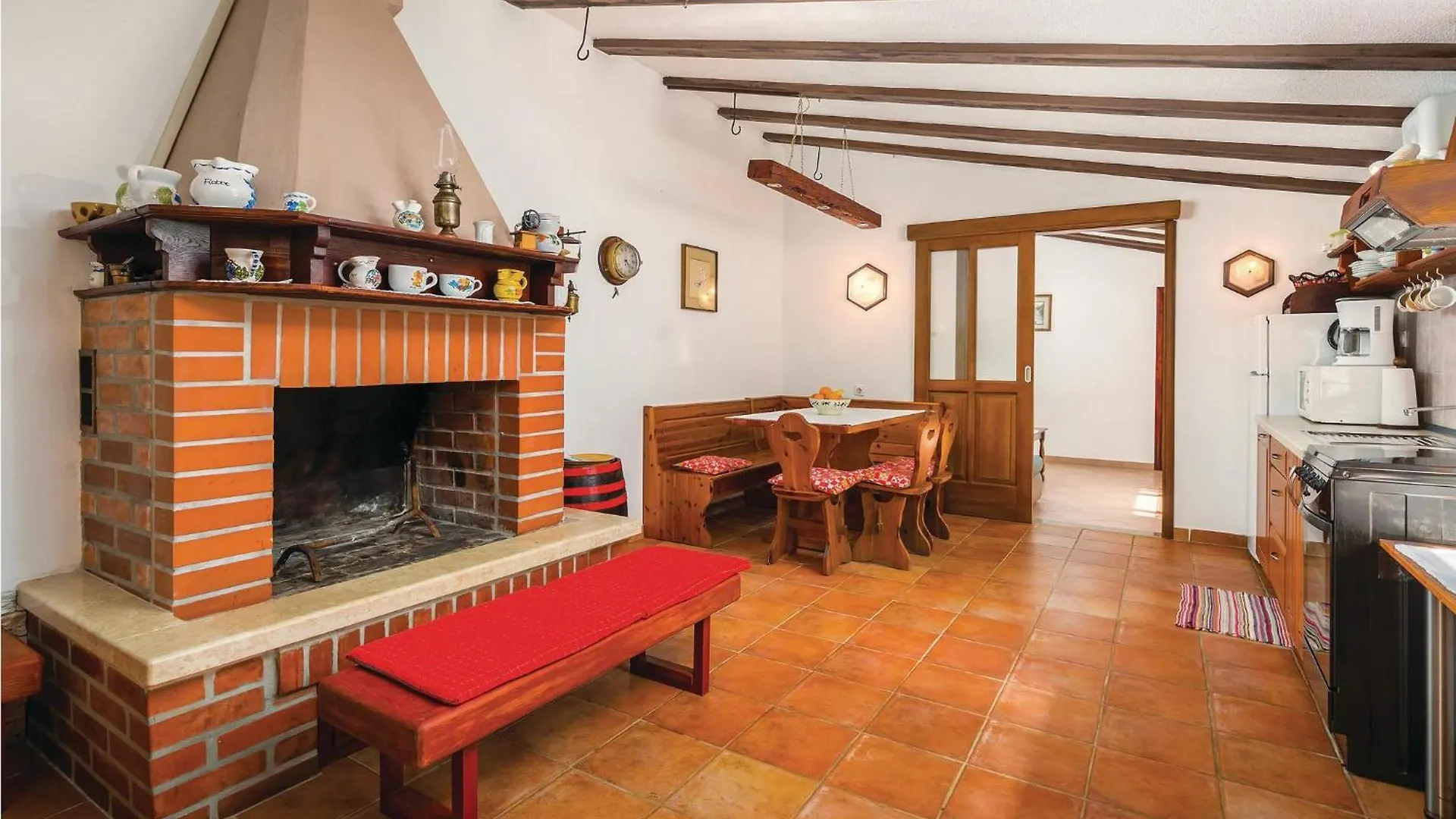 Awesome Home In Reburici With Kitchen Stanisovi 0*,