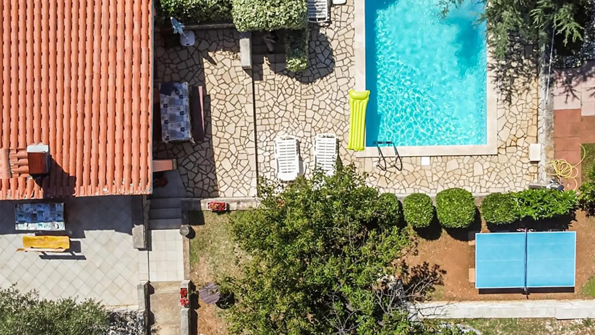 Awesome Home In Reburici With Kitchen Stanisovi 0*,
