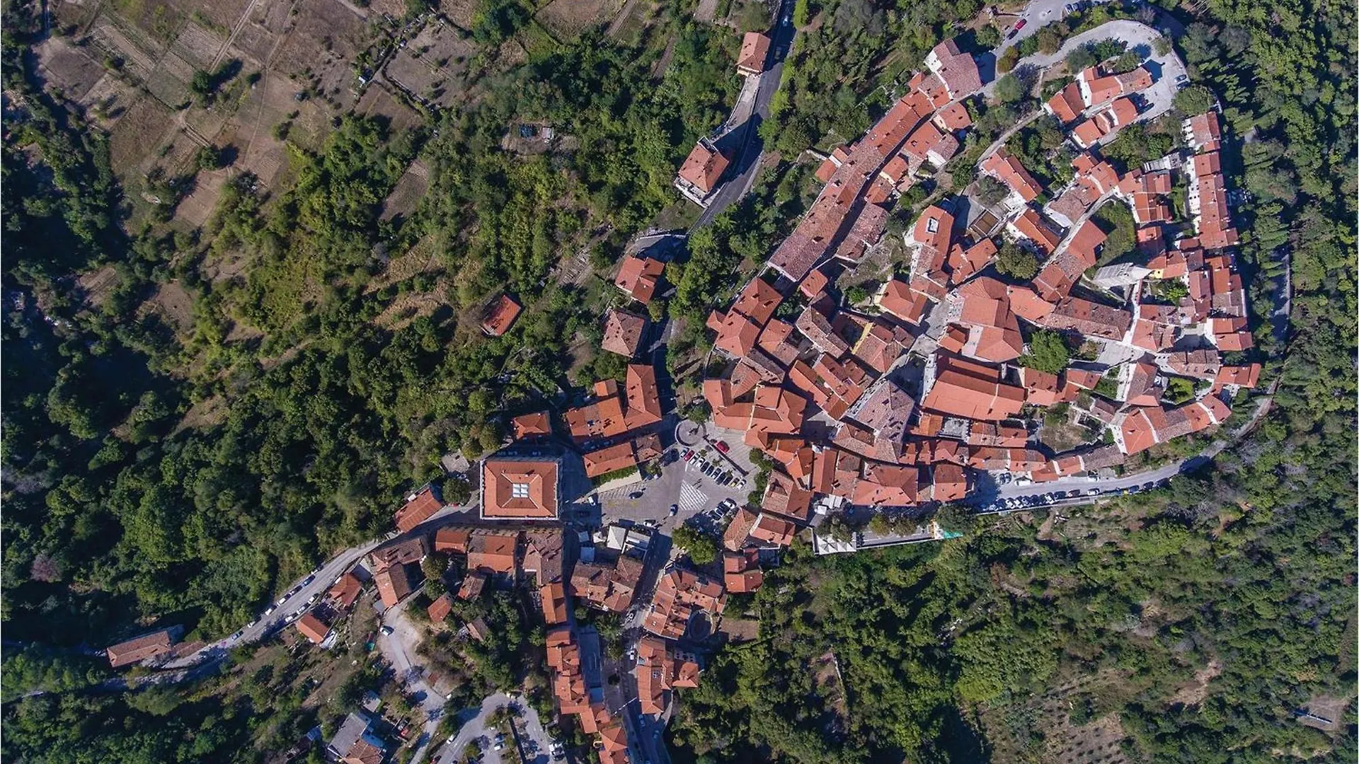 Awesome Home In Reburici With Kitchen Stanisovi Croatia